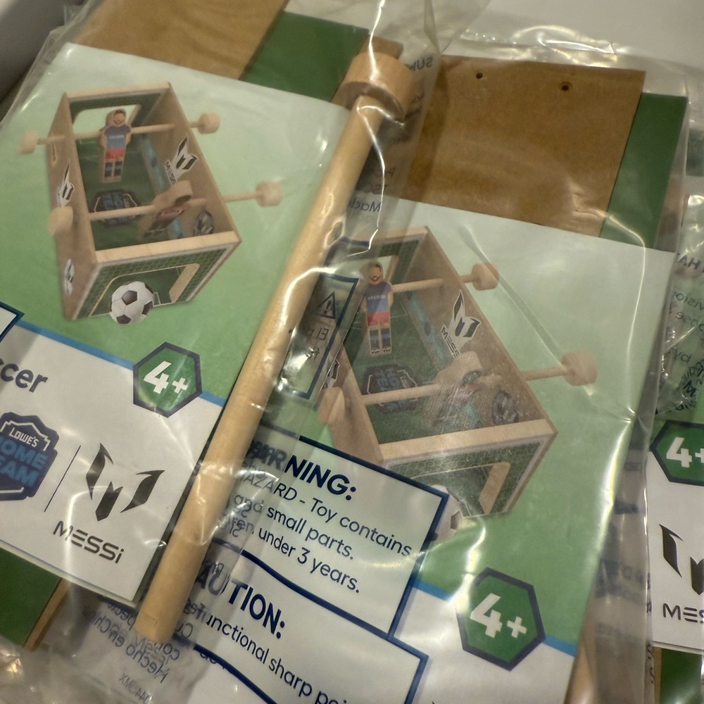 Lowe’s DIY-U Kid’s Workshop - Picture 6 of 16